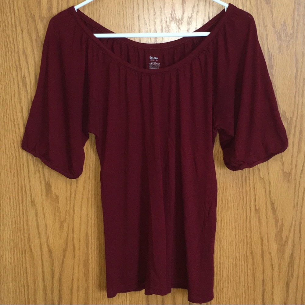 Mossimo junior’s top w/ 3/4 dolman sleeves maroon